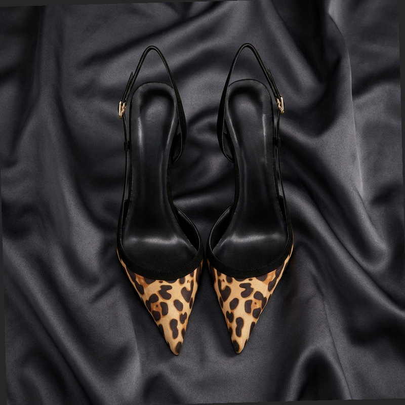 Leather Work Heels - 越金龍（ユエジンロン） # YJ26-802、黒のスエードレオパード柄アンクルストラップサンダル、オープントゥスティレットヒール、パーティーファッション2026新作