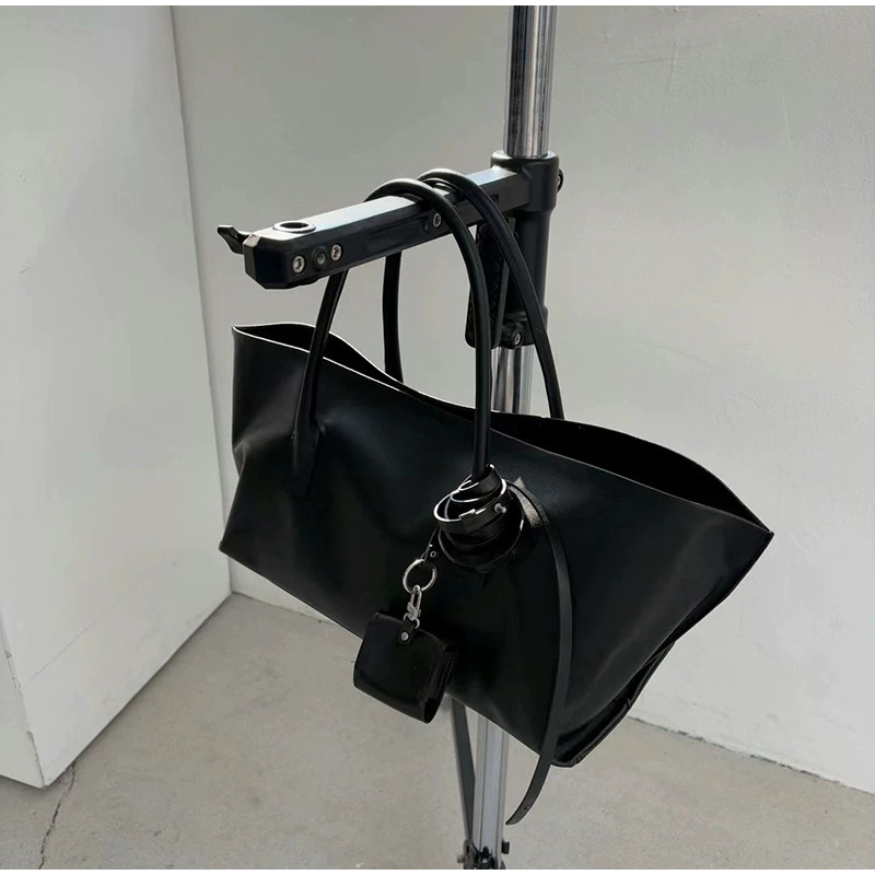 大容量ソフトPUレザートートバッグ 女性用 ミニマリストショ - Leather Workshop のレビューと価格